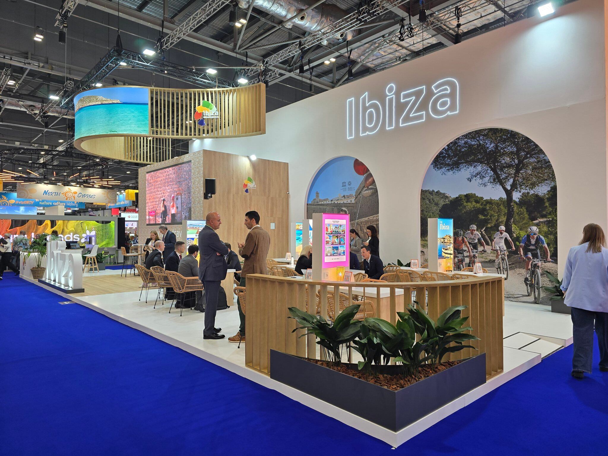 Stand de Ibiza en la WTM