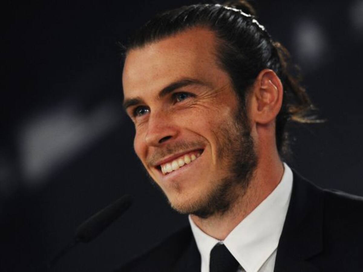La emoción de Bale en su acto de renovación