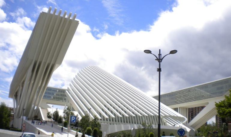 Palacio de Exposiciones y Congresos, obra el arquitecto Santiago Calatrava en Oviedo