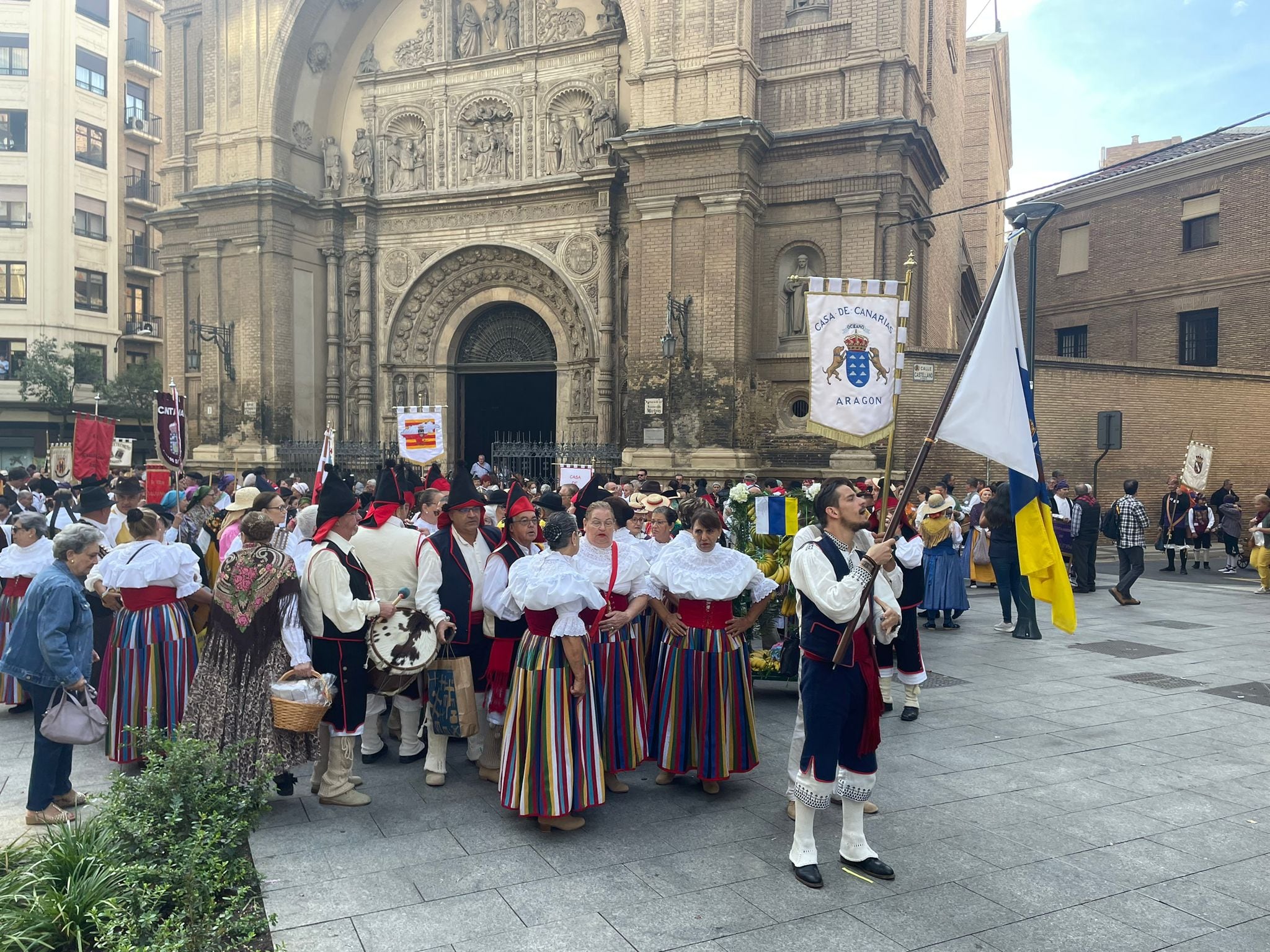 Ofrenda de Frutos de Zaragoza 2022. Casa de Canarias