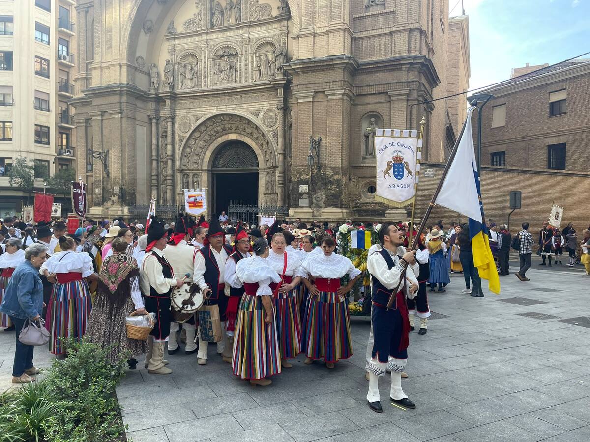 Ofrenda de Frutos: una tradición de 75 años impulsada por los que vinieron a Zaragoza - Especial Ofrenda de Flores en Radio Zaragoza (12/10/2024)