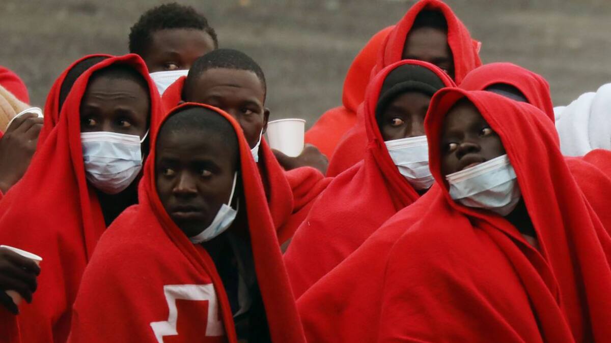 Anselmo Pestana reconoce que el Gobierno reaccionó tarde a la llegada de migrantes a Canarias