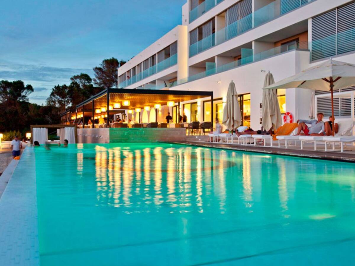 Los hoteleros de Formentera critican el alquiler turístico en plurifamiliares