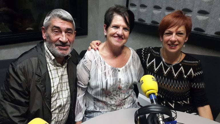 Ernesto Barrutia, Aurora Larreategi e Isa González