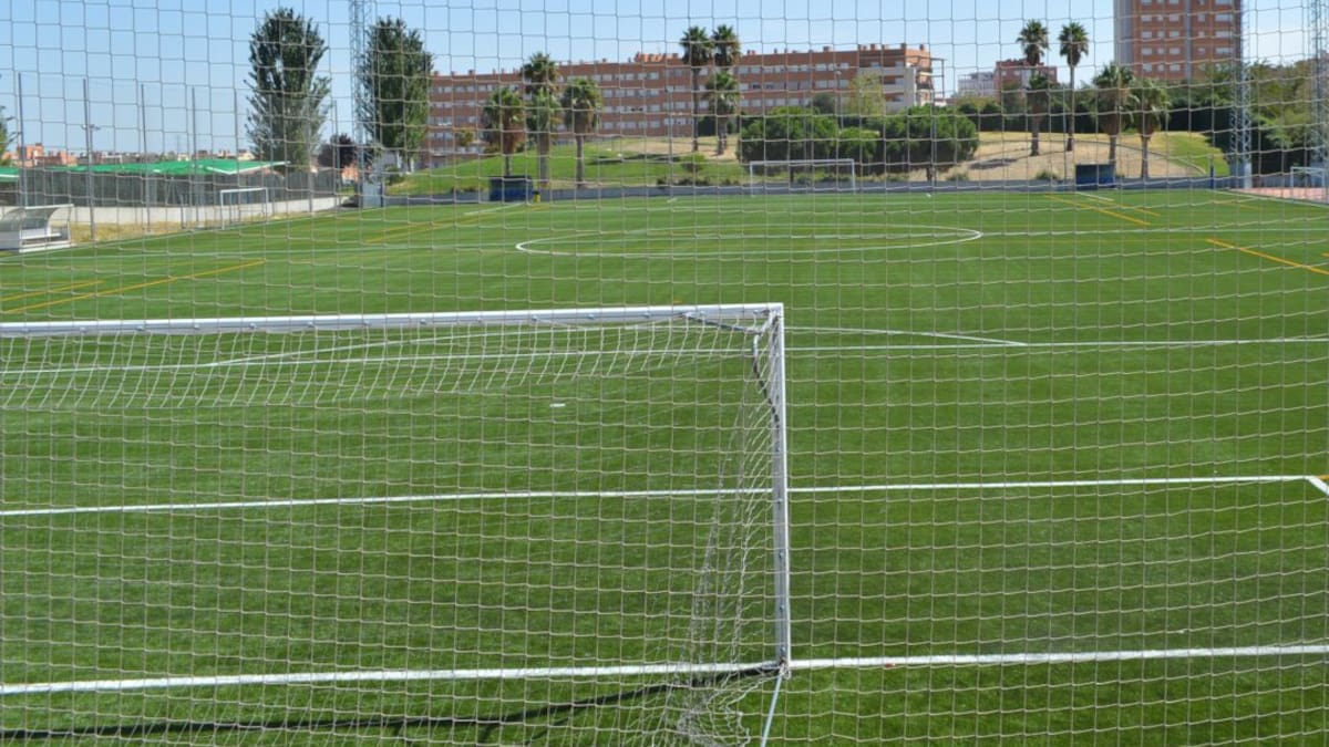 Sanción de 151 partidos para el cadete de Parla que agredió a un árbitro de 17 años