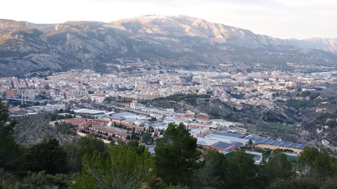 Alcoy registró un descenso del paro en 251 personas en noviembre, según los datos de Labora.