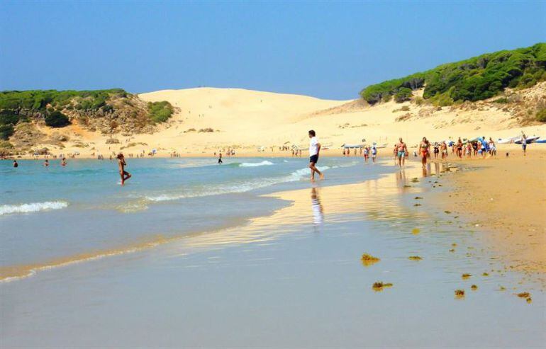 Imagen de la playa de Bolonia, en Tarifa. La quinta mejor de Europa según los usuarios del portal ver tripadvisor