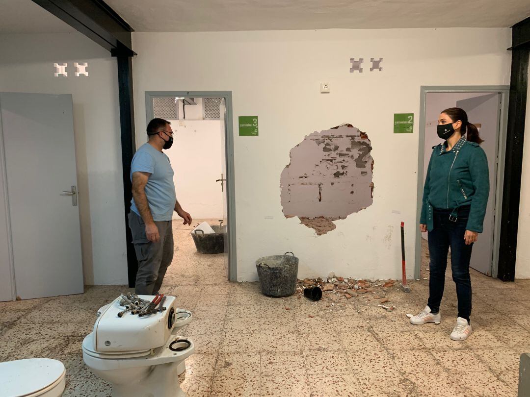 Imagen de la reforma de los camerinos de la Rotonda del Paque Municipal