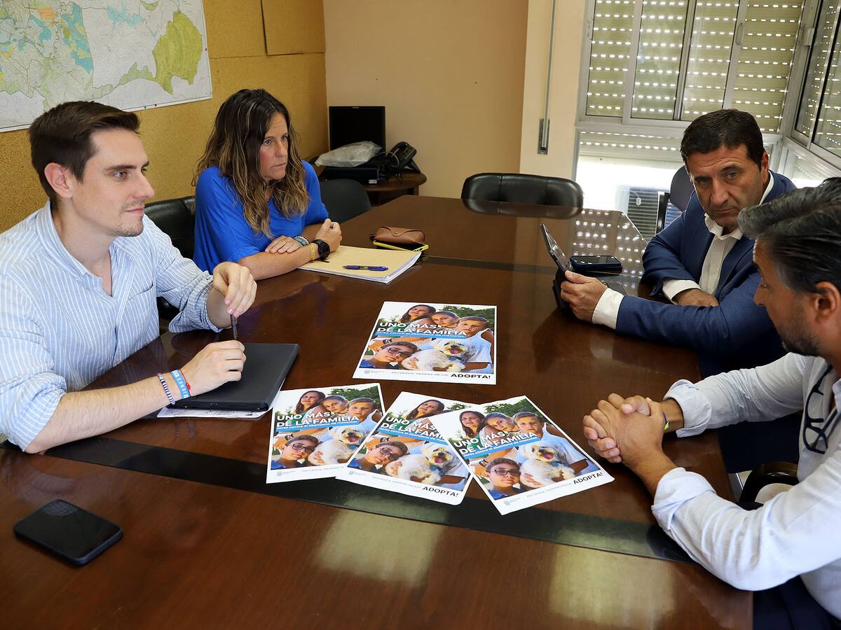 Protección Animal y Policía Local coordinan próximas acciones para concienciar sobre la responsabilidad animal