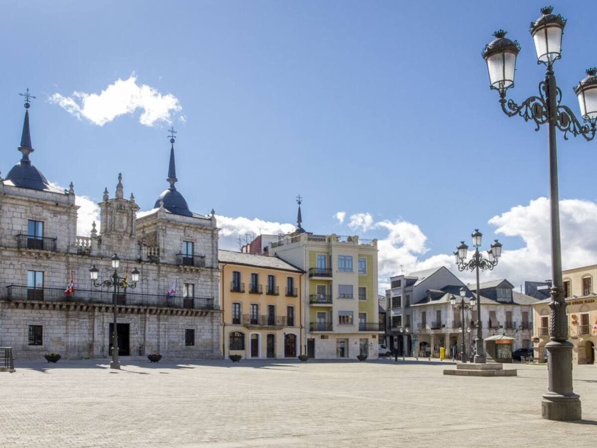 El ayuntamiento de Ponferrada hace pública la convocatoria de diez plazas