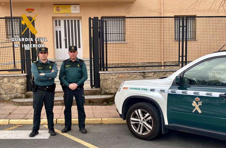 Agentes de las Guardia Civil del puesto de Hervás