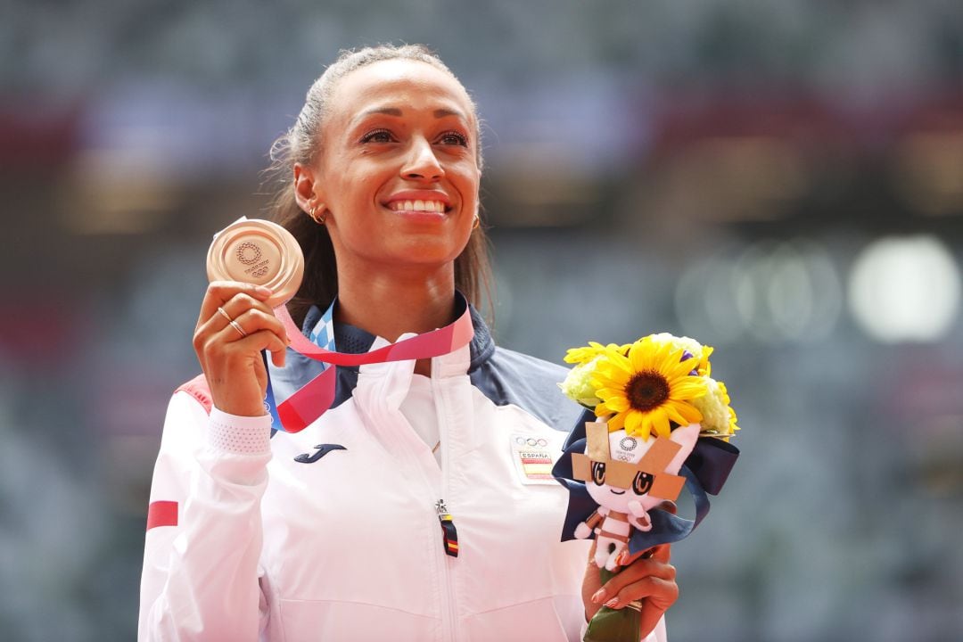 Bronze medalist Ana Peleteiro of Team Spain poses during the medal ceremony for the Women&#039;s Triple Jump on day ten of the Tokyo 2020 Olympic Games