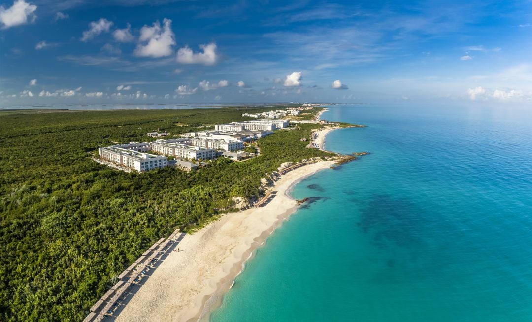 Vista aérea del hotel Paradisus Los Cayos, propiedad del grupo Meliá en Cuba.