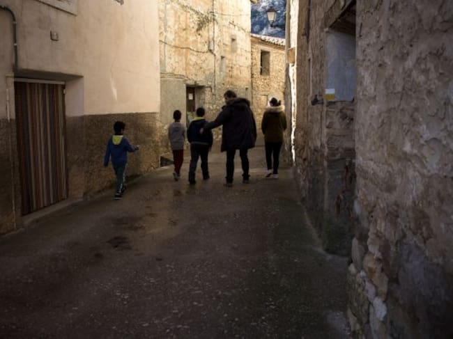 "La muestra intenta ser una mirada subjetiva pero muy intencionada de un fotógrafo en torno a una serie de comarcas de lo que podríamos llamar la España interior".