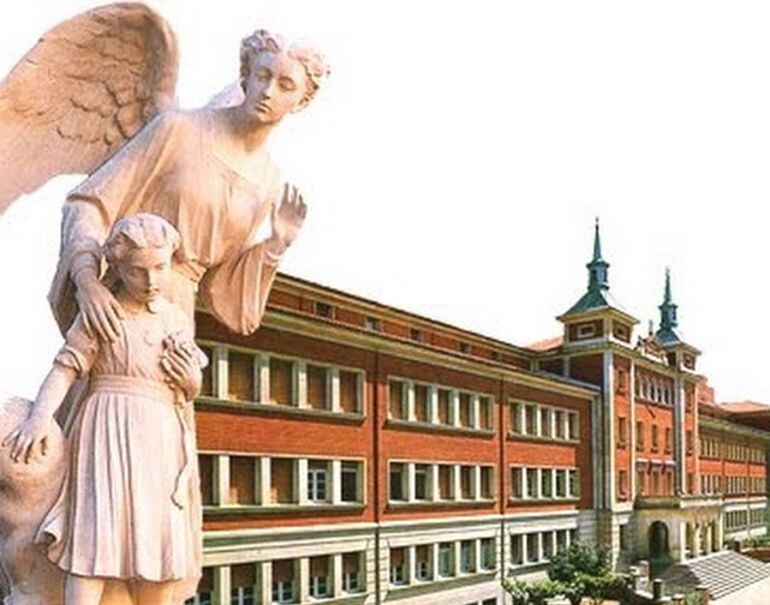 Fachada del colegio Santo Ángel de Palencia.