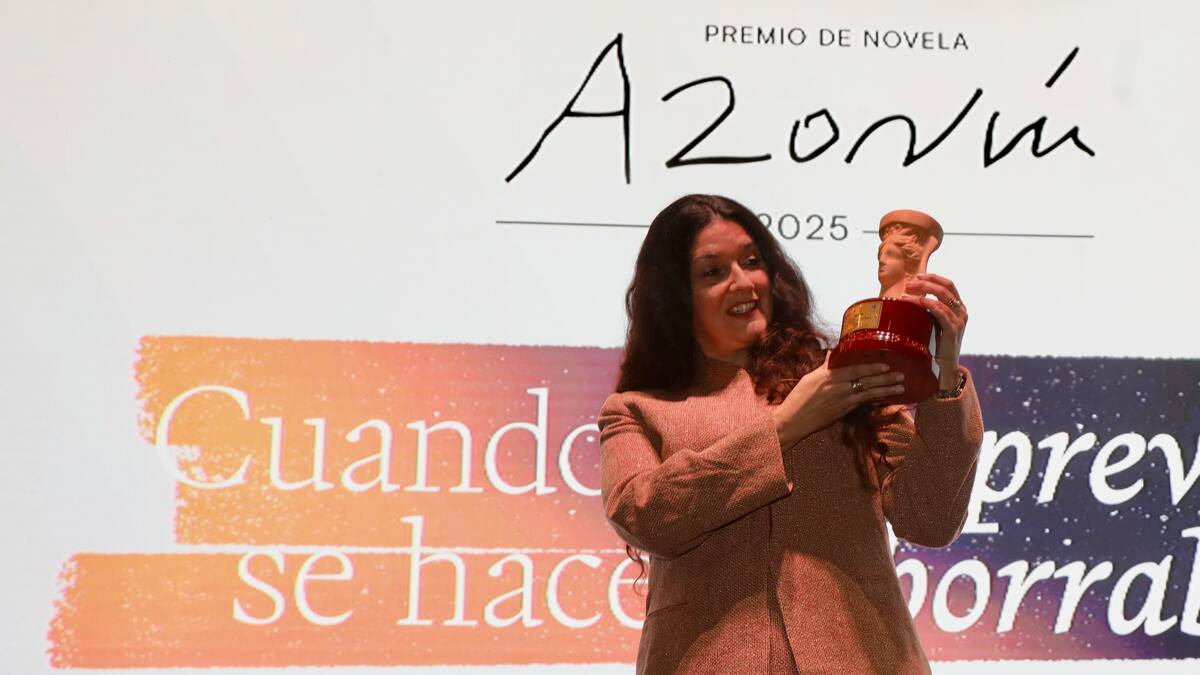 Entrevista a la escritora Rosario Raro por La novia de la paz