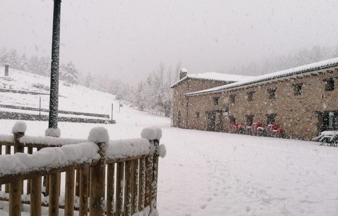 Venta de Piqueras con nieve. 