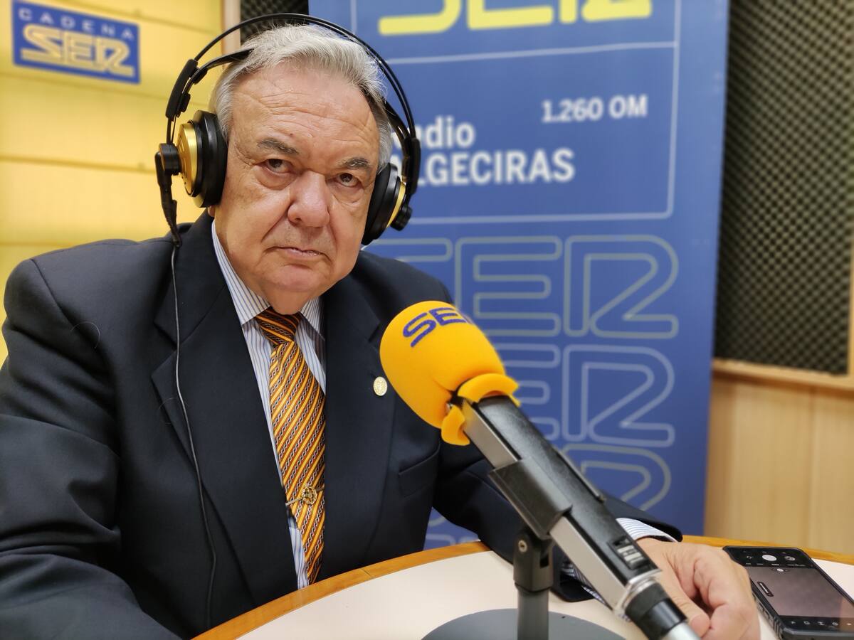 Francisco Márquez Salaverri, director del centro penitenciario de botafuegos: "No es fácil dirigir una prisión"