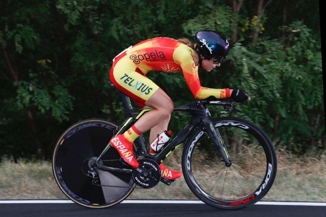 La cicista ribereña, Sara Martín, durante su participación en la crono de los Mundiales de Imola (Italia)