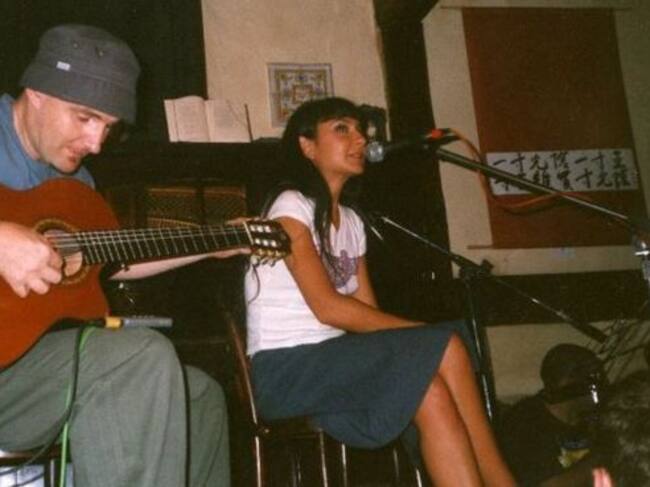 El grupo zaragozano Amaral actuando en el Libertad 8.