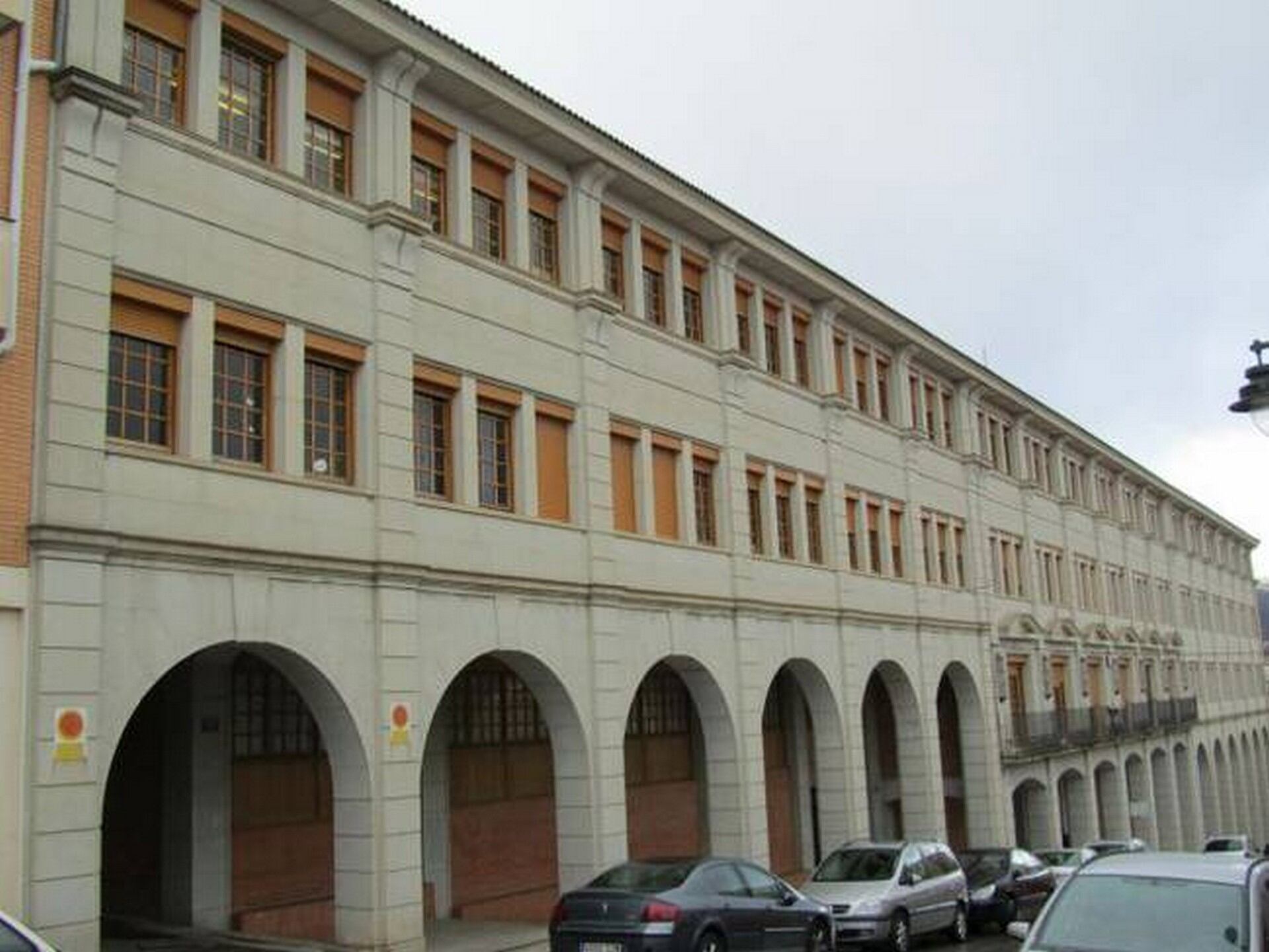 EL CEIP Sant Vicent d'Alcoi celebrarà la jornada de portes obertes el dimarts 29 de març.