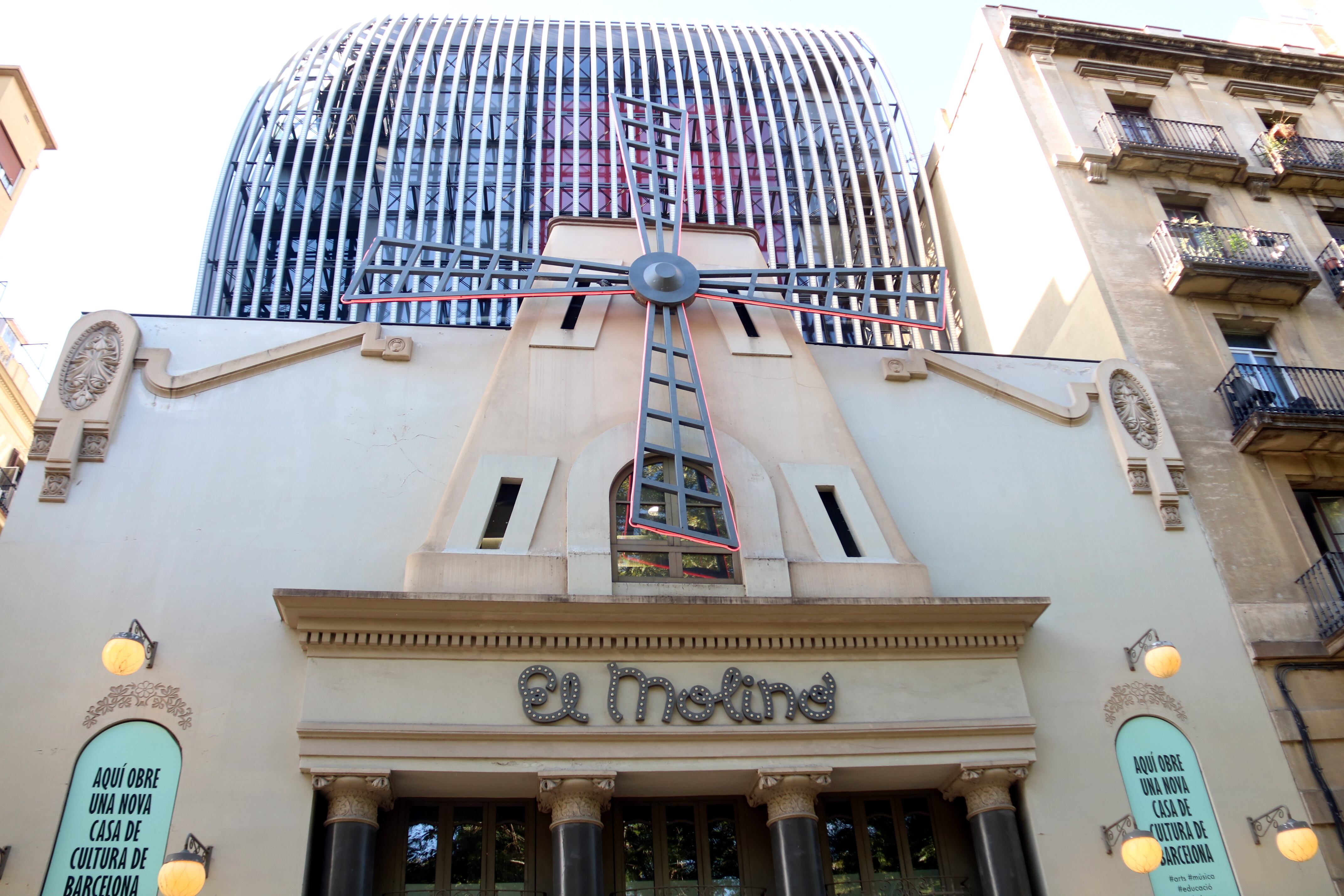 Exterior d'El Molino de Barcelona