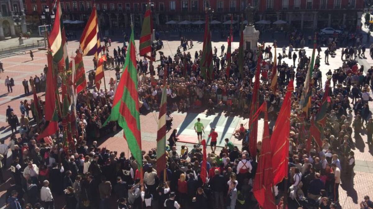 Los pendones leoneses toman Valladolid