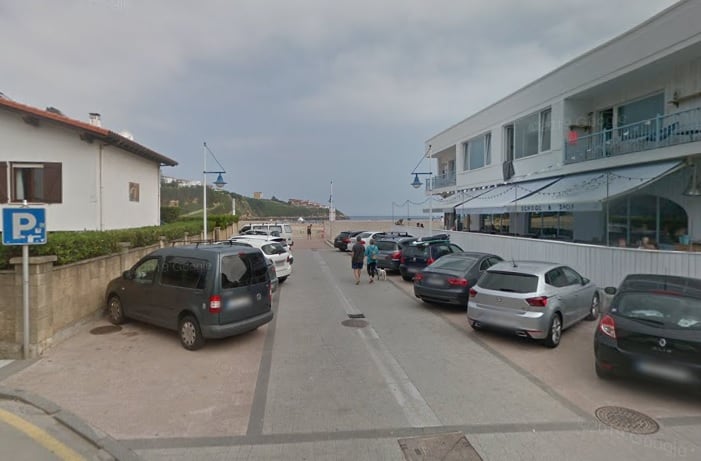 Uno de los accesos a la playa de La Concha de Suances.