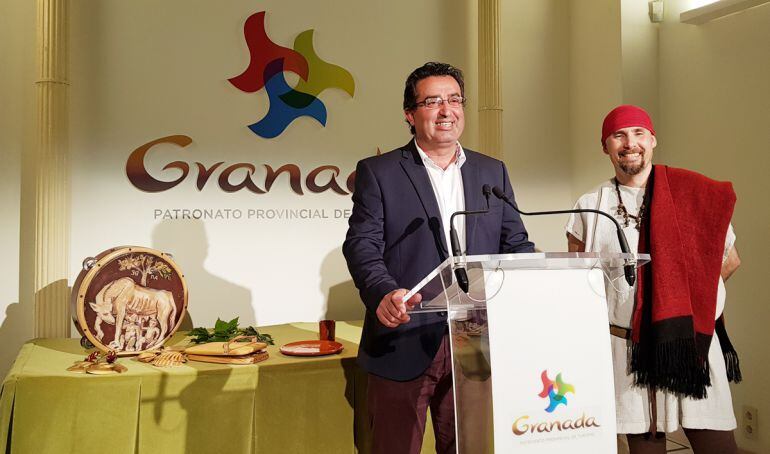 Presentación de las III Jornadas Romanas de Salar en el Patronato de Turismo de Granada