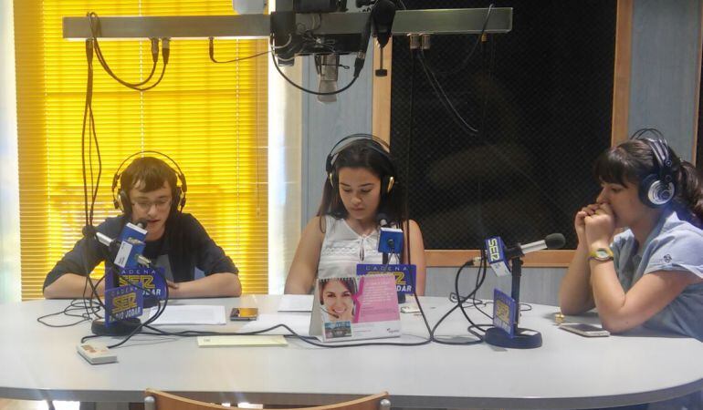 El equipo de &quot;Aula Abierta&quot;, el programa del IES &quot;Juan López Morillas&quot; en Radio Jódar SER