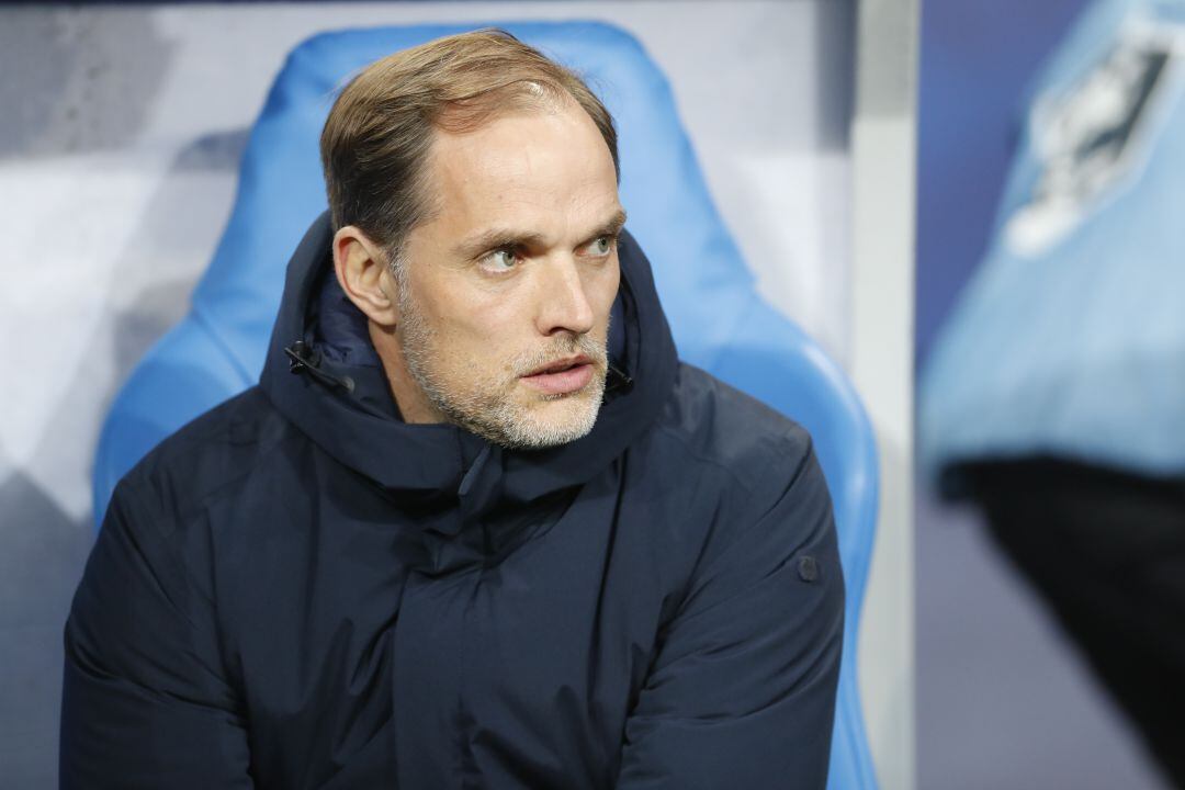 Thomas Tuchel en el banquillo del PSG.