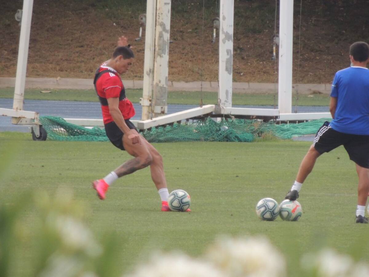 Darwin Núñez hace un trabajo especial