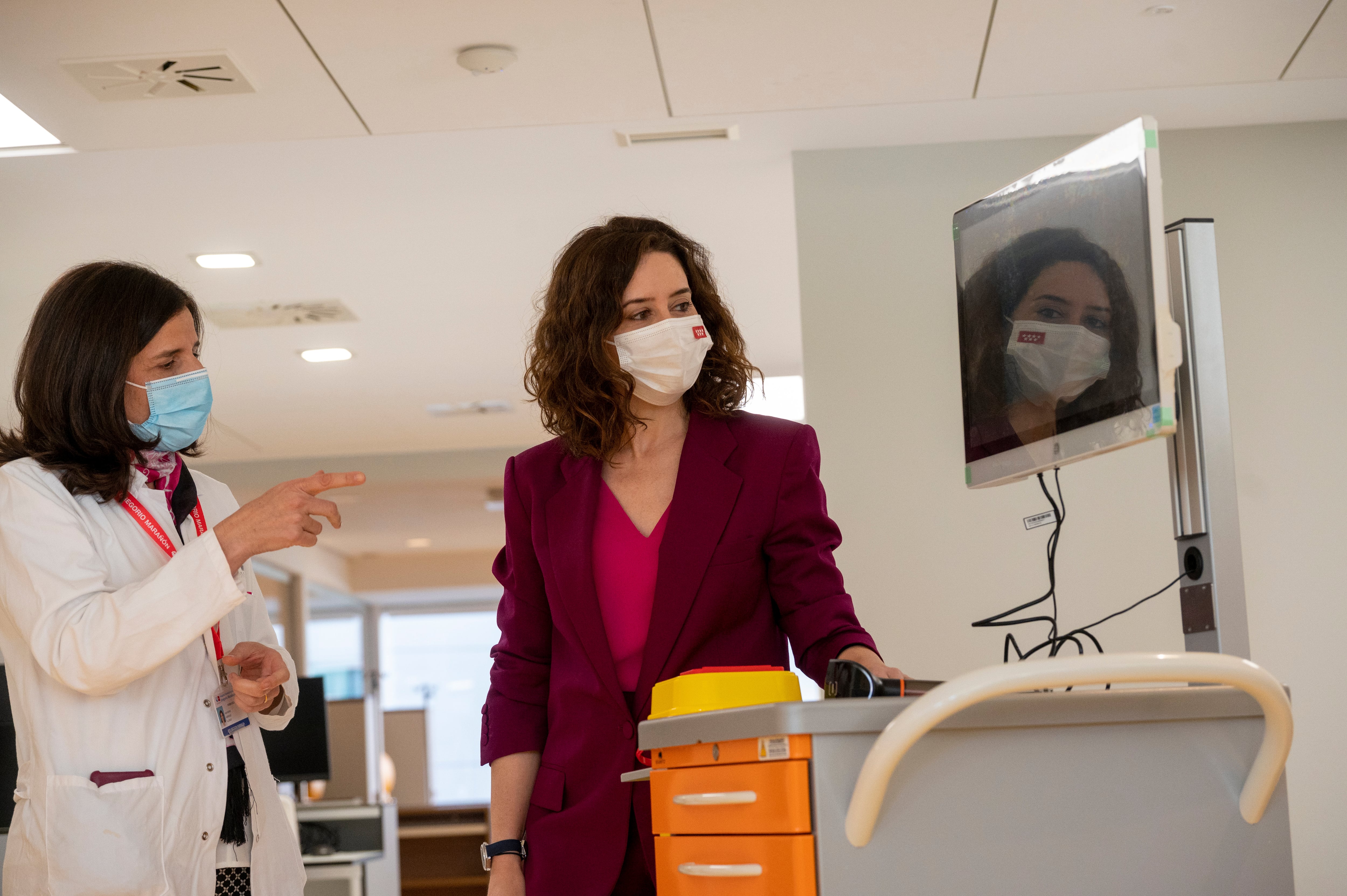 La presidenta de la Comunidad de Madrid, Isabel Díaz Ayuso visita este miércoles el nuevo Hospital Oncológico y de Terapias Avanzadas del Hospital General Universitario Gregorio Marañón de Madrid