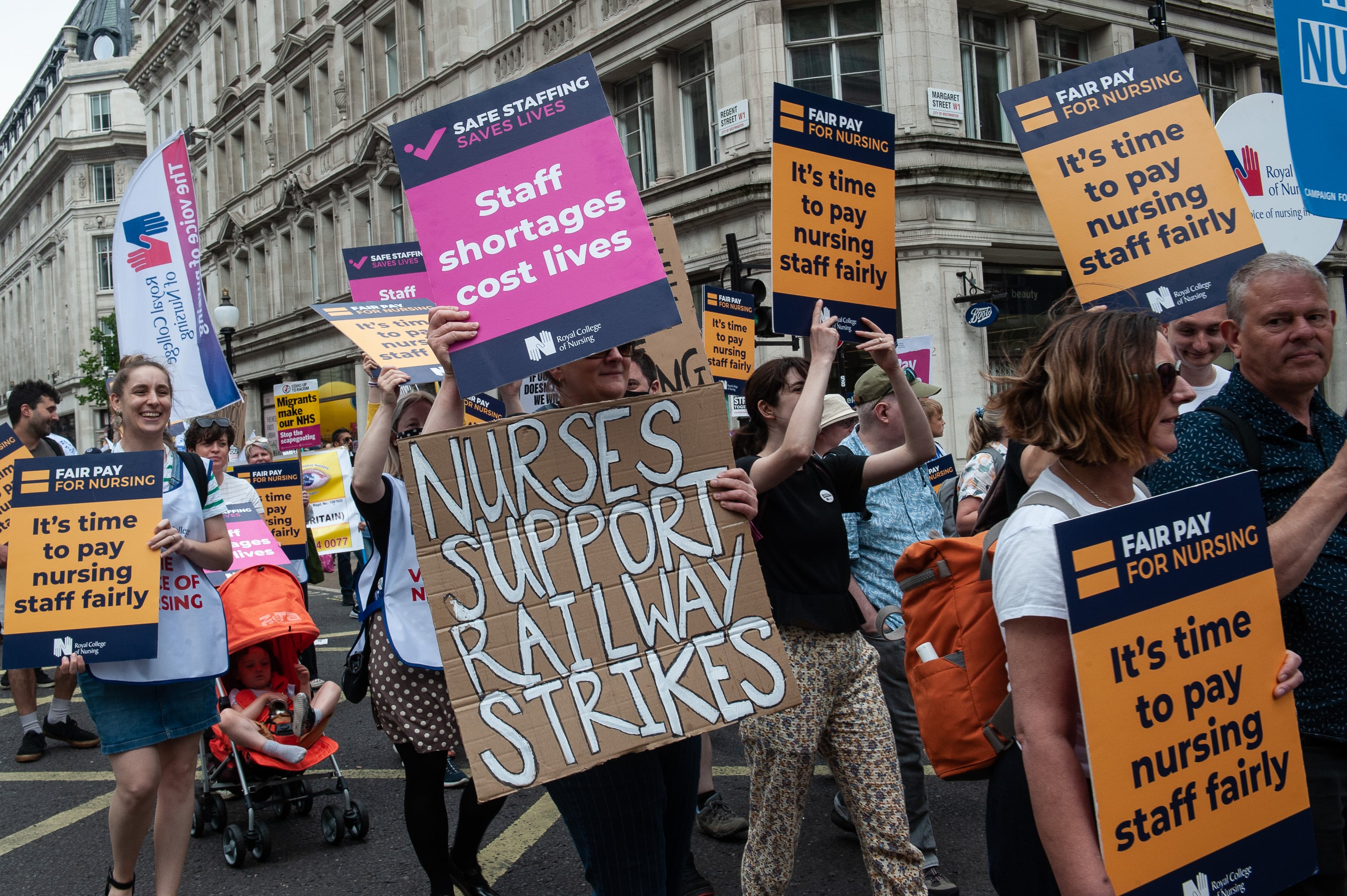 Imagen de archivo de una manifestación de las enfermeras en Londres, Reino Unido