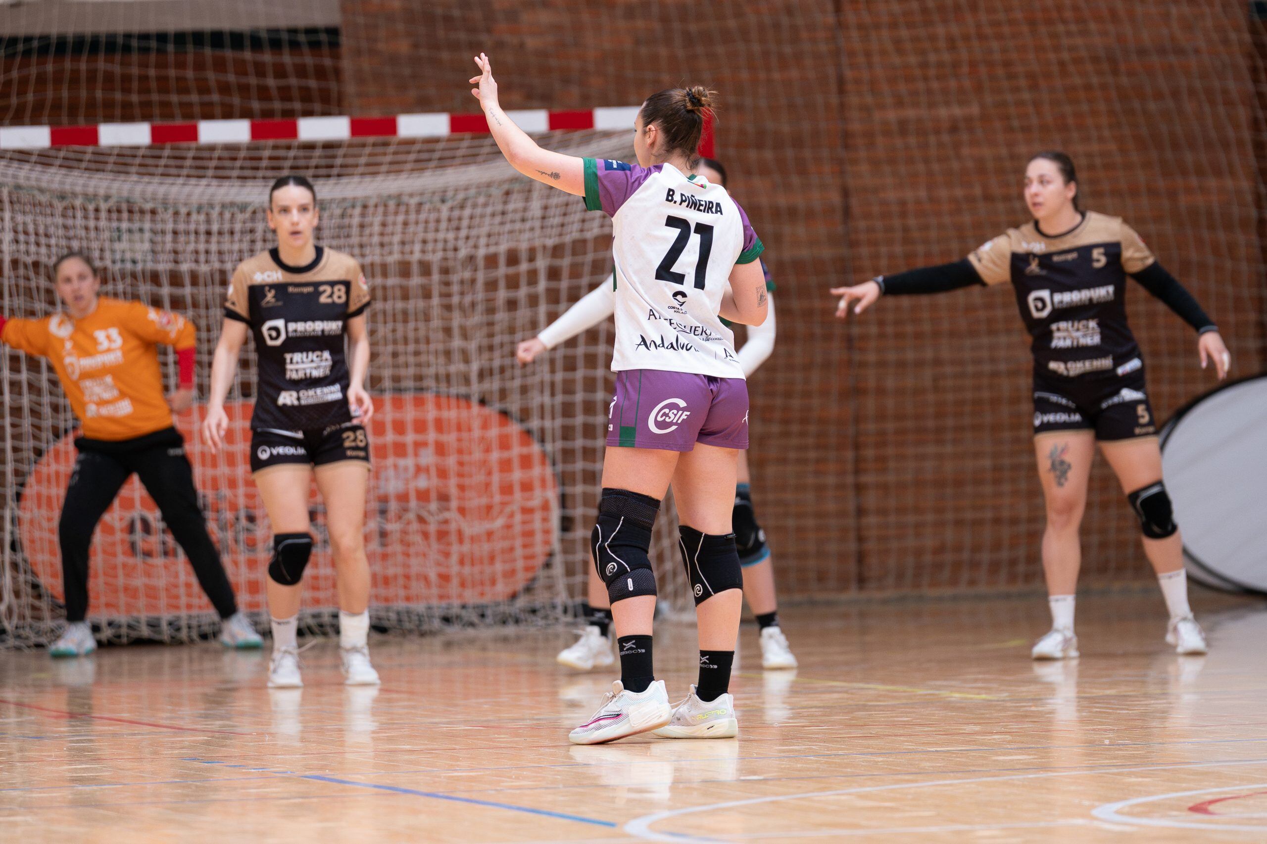 El Costa del Sol se impuso al Hazena checo en los cuartos de final de la EHF European Cup