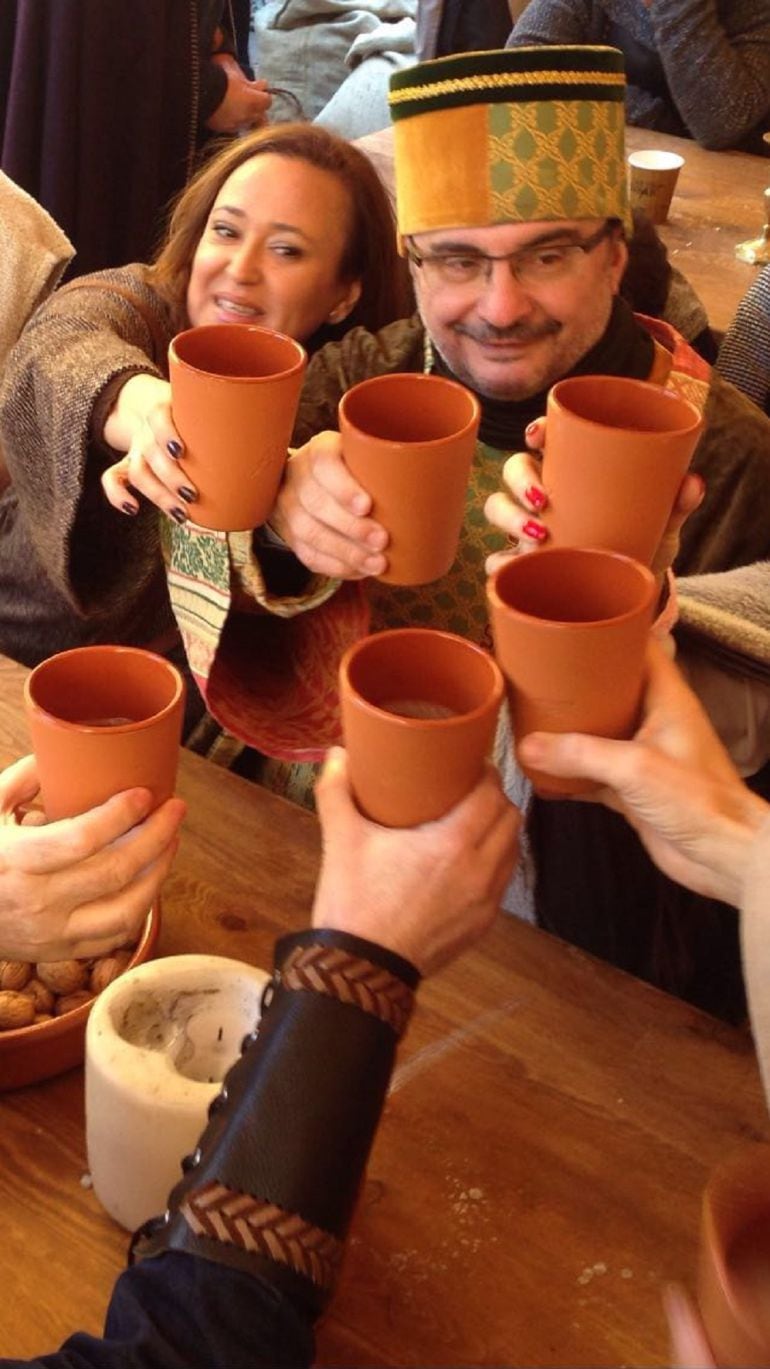 El Presidente de Aragón Javier Lambán y la consejera de Educación Mayte Pérez en los medievales de Teruel