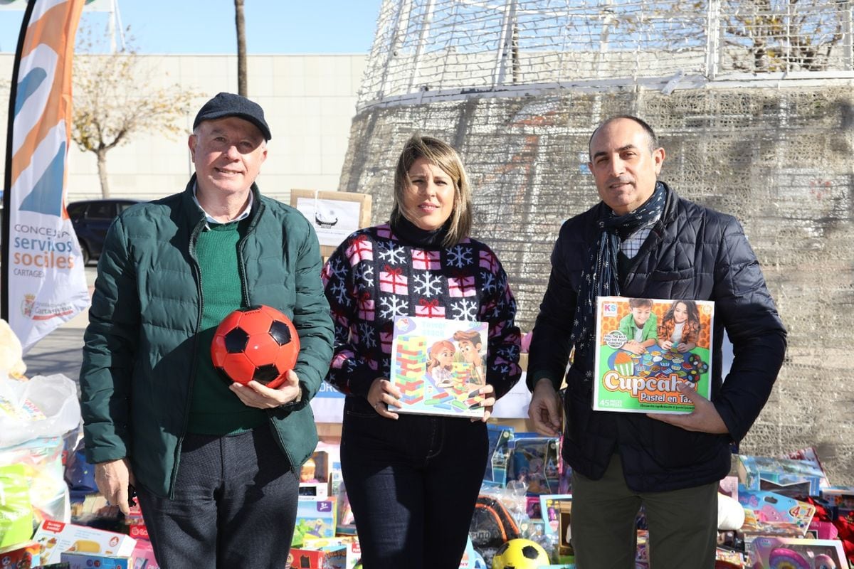 Cartagena vuelca un año más su solidaridad con los más pequeños en la campaña Juguetea