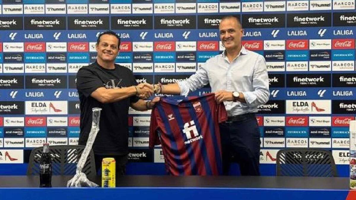 El Eldense y BMW Móvil Begar firman un convenio de patrocinio