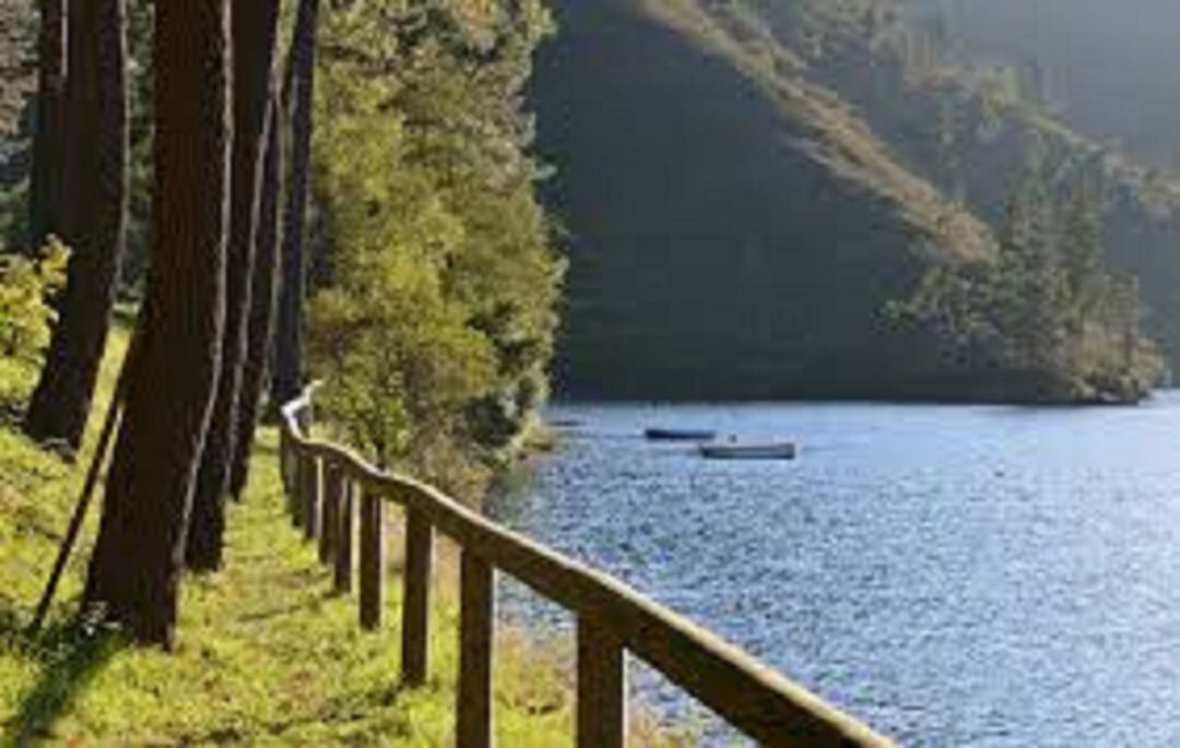 Embalse de Arbón.