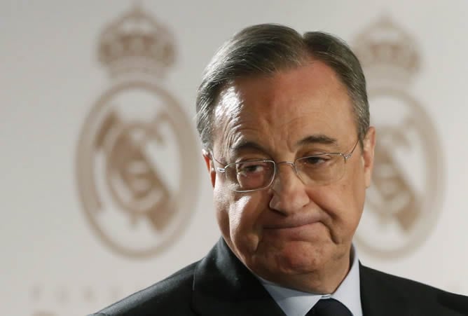 El presidente del Real Madrid, Florentino Pérez, durante la presentación de la IV campaña &quot;En Navidad, ningún niño sin juguete&quot; que la Fundación del Real Madrid desarrollará en colaboración con la Comunidad de Madrid y con la que se repartirán 2.000 jugue