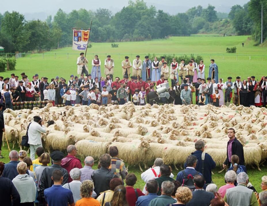 Aramits en el Valle de Baretous es un pueblo lleno de encanto, los cautiva a los visitantes con su autenticidad