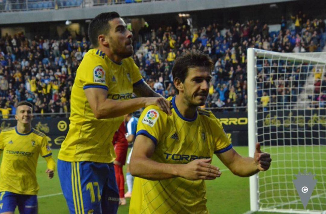 Lekic celebra un gol en Carranza