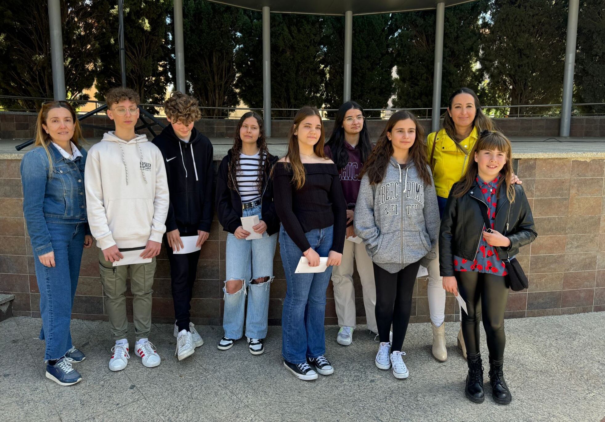 Ganadores del concurso escolar de cuentos. Foto: Ayuntamiento de Binéfar
