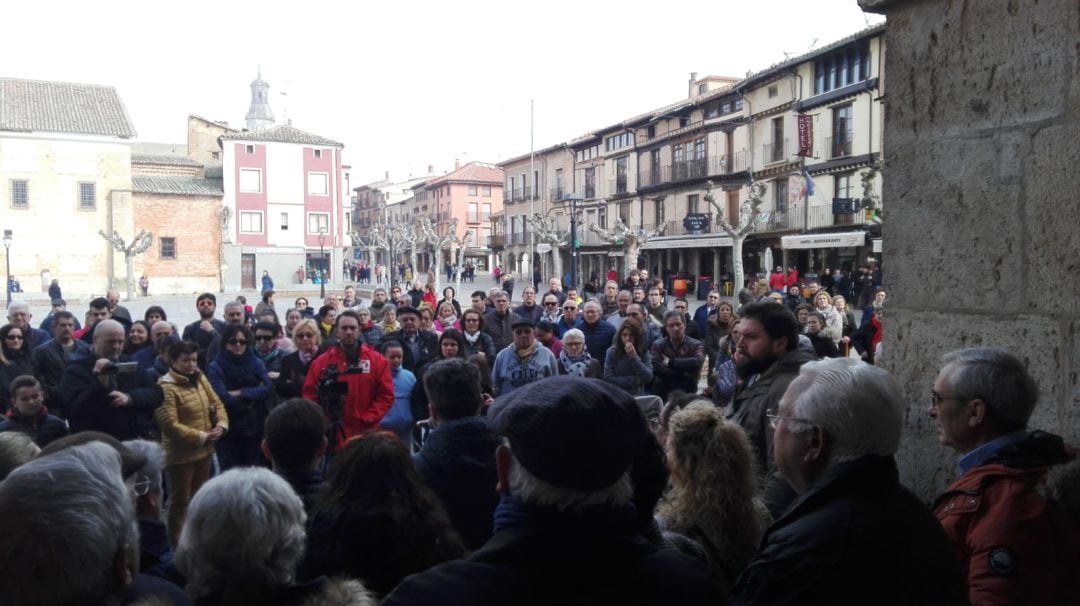 Concentración este sábado en Toro en apoyo al alcalde Tomás del Bien.