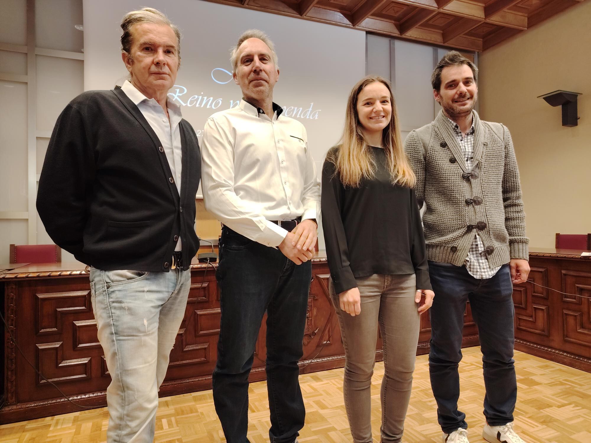 La concejal de Turismo junto al actor Toño L'Hotellerie, el concejal de Fomento y el director de la Oficina de Fomento