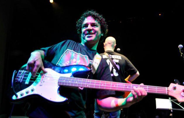 Juancho en el concierto de Sonrisa Vertical en el Teatro Juan Bravo en junio de 2010