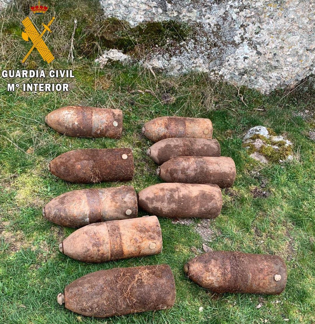 La Guardia Civil detona 10 granadas de mortero halladas cerca de un sendero del norte de la provincia