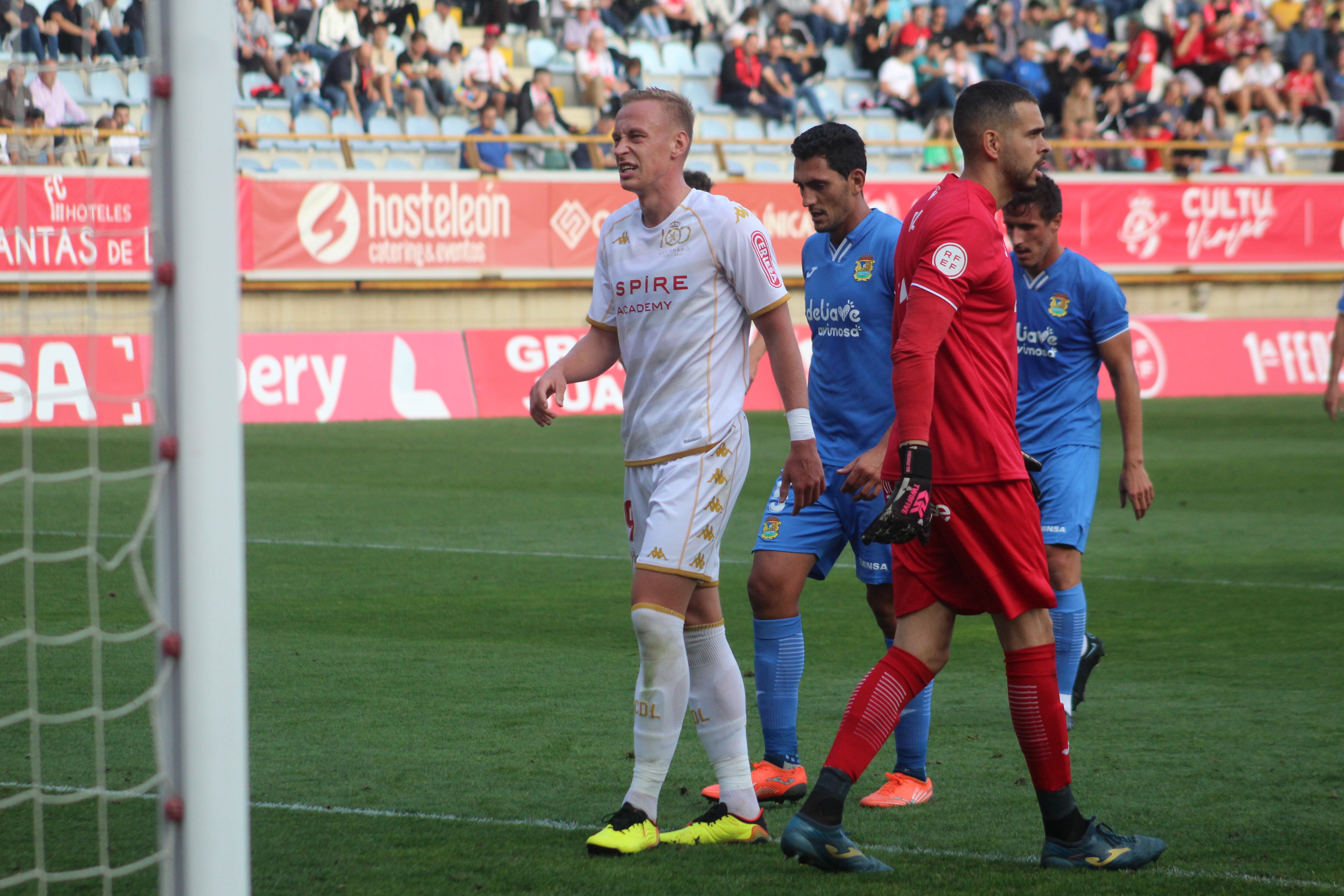 Obolskii apunta al once ante el Fuenlabrada