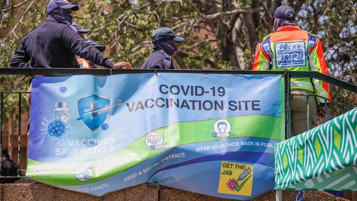 La Columna de Carlos Arcaya 30/11/21: "Vacunas solidarias frente a nacionalismo de vacunas"