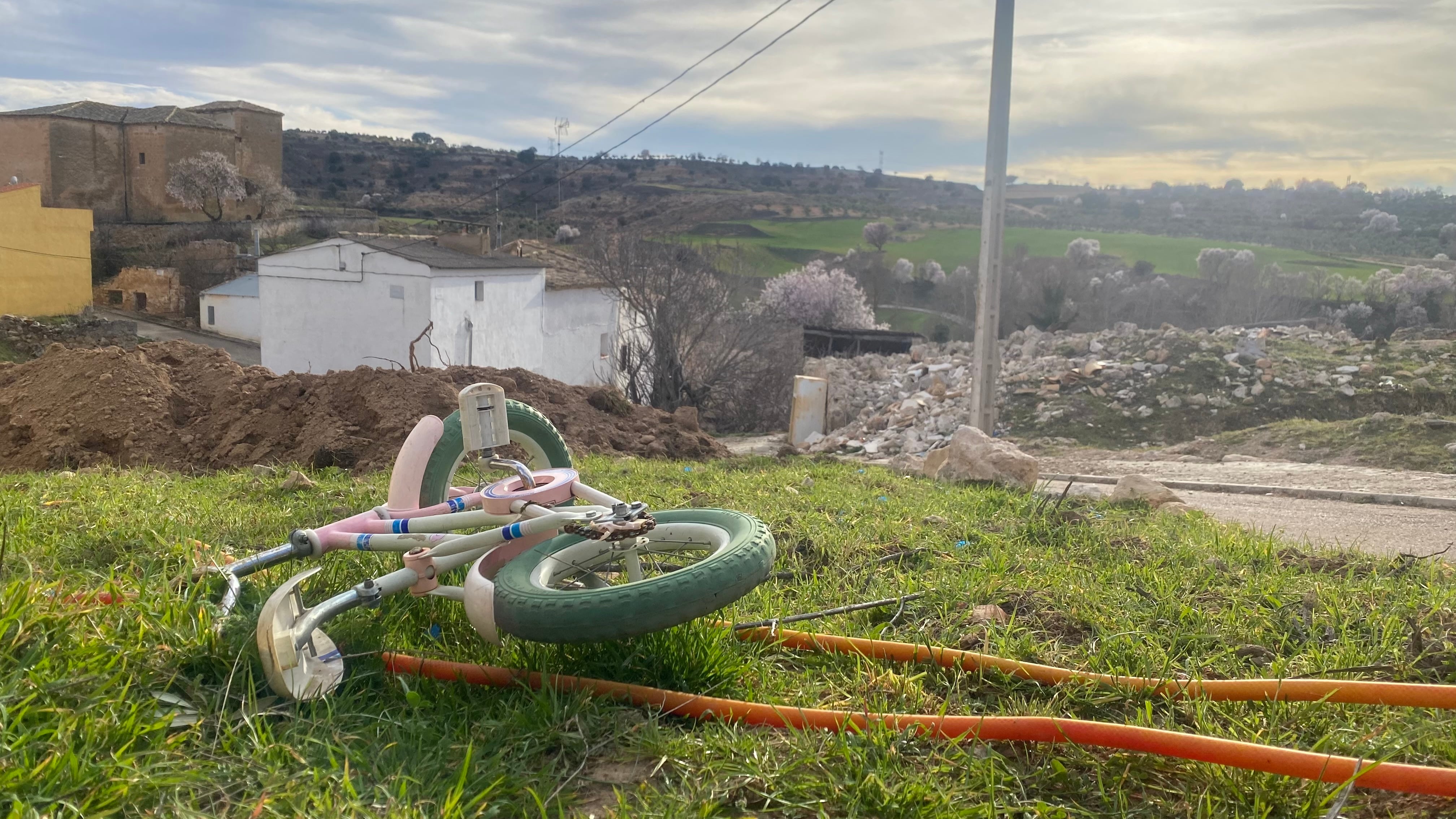 Calles de Olmedilla de Eliz, uno de los pueblos más pequeños de Cuenca.